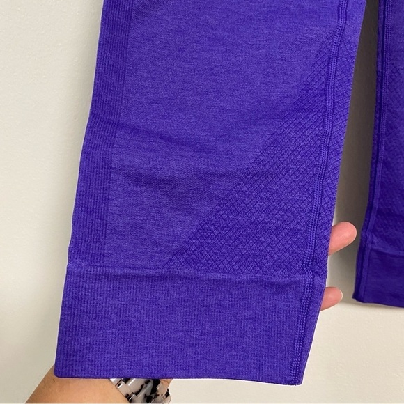 Lululemon Leggings Women’s Size 8 Purple Crop high rise Leggings - Picture 3 of 10